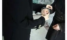 دستگیری دزد طلای کودکان در مشهد