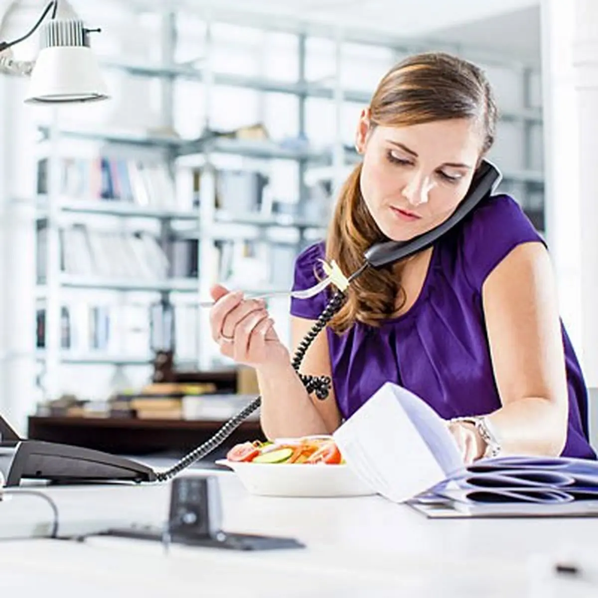 چگونه شغل می تواند باعث چاقی مان شود؟