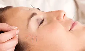 آیا طب سوزنی بر زیبایی پوست تاثیر دارد؟