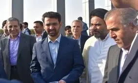 وزیر ارتباطات وارد استان بوشهر شد