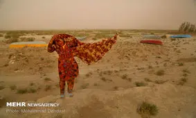 طوفان همچنان در شمال سیستان و بلوچستان ادامه دارد