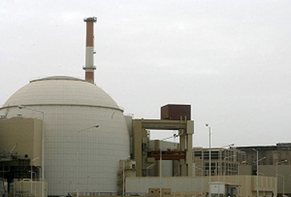 عقد قرارداد ساخت تجهیزات نیروگاه اتمی بوشهر با شرکت آذرآب اراک