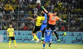 نخستین شکست فصل استقلال رقم خورد/ آبی‌ها از صدر جدول فاصله گرفتند