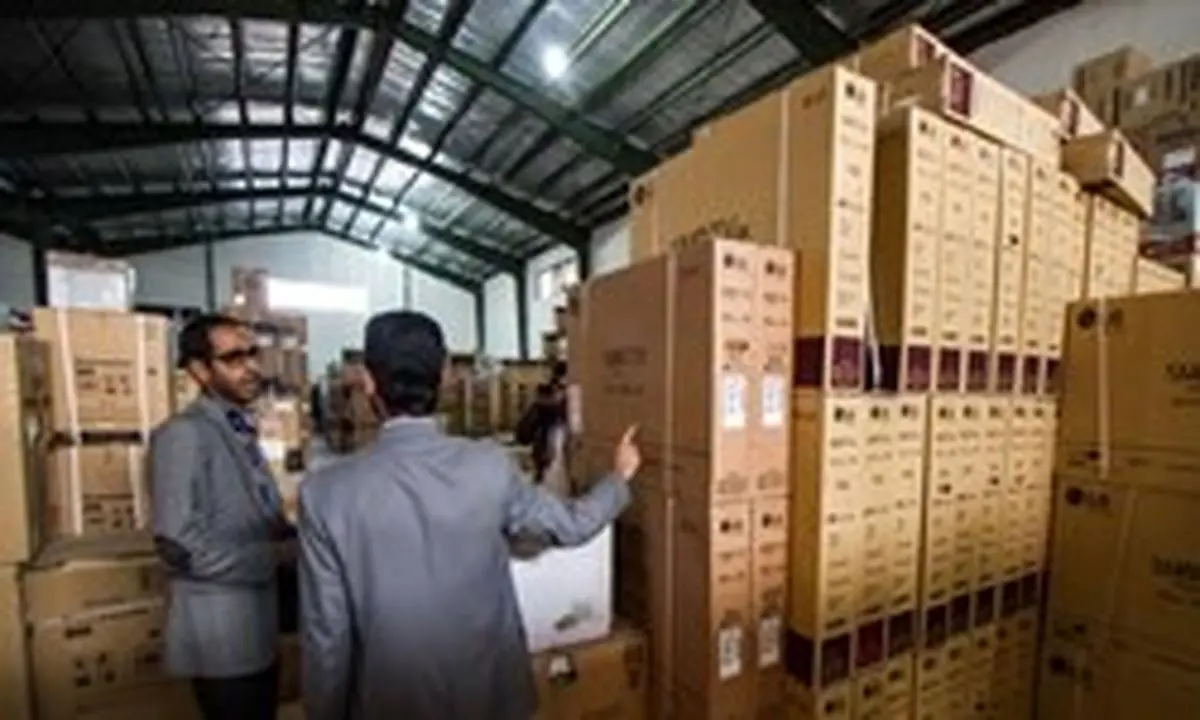 کشف 35 میلیارد تومان کالای لوکس احتکار شده در یک گاوداری
