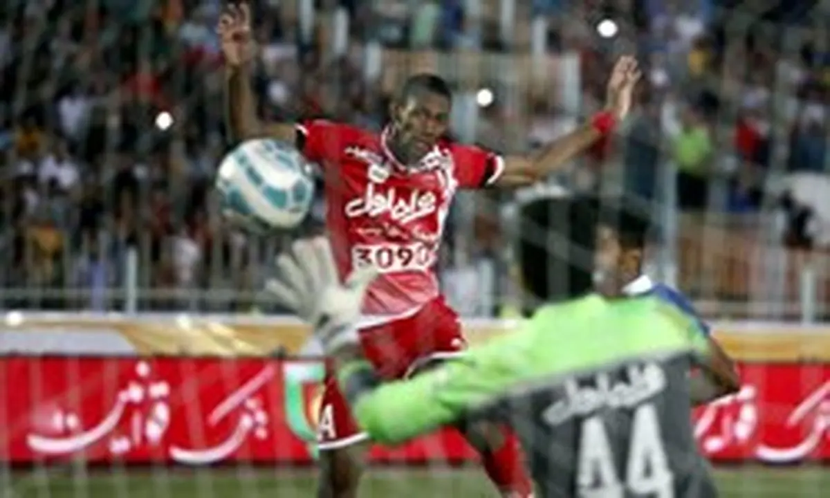 پرسپولیس پول بنگستون را قسطی می‌دهد