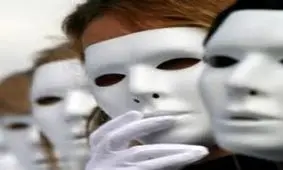 چه کسی این دختر را رقاص اینستاگرام کرد ؟!