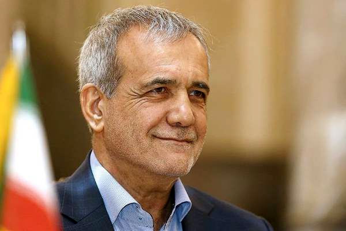 پزشکیان: کدام یک از آقایان خانوادهشان مثل خانواده ماست؟