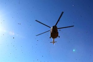 بالگرد امدادی برای نجات ۳ کوهنورد در اشترانکوه ازنا به پرواز درآمد
