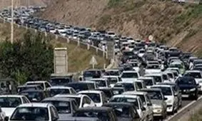 محورهای هراز و کیاسر قفل شد/ یک‌طرفه شدن محور کندوان تا ساعت یک بامداد شنبه