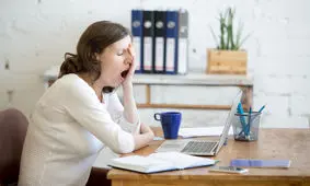 6 راه آسان برای کاهش خستگی بعد از ظهر، بدون توسل به قهوه