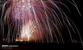 آتش بازی دیدنی در مالت + عکس