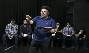 بازگشت نادر به صحنه و تمدید چند نمایش