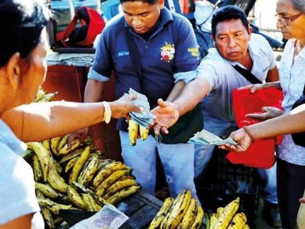 ابهام درباره موفقیت بسته اصلاحات اقتصادی مادورو