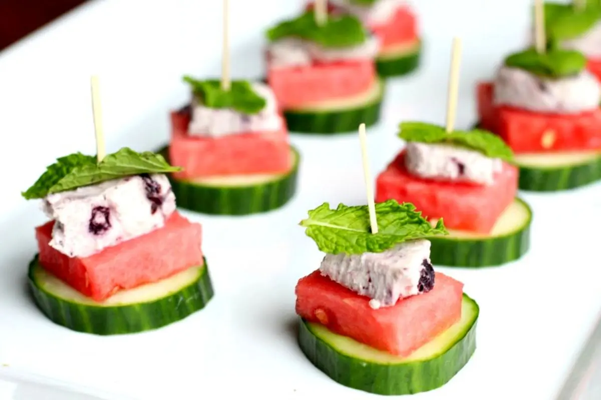 اگر پنیر را با هندوانه می‌خورید؛ بخوانید