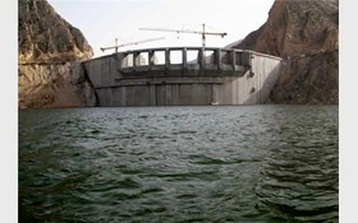 غرق شدن جوان ۲۳ ساله در سد تنگ کارزین