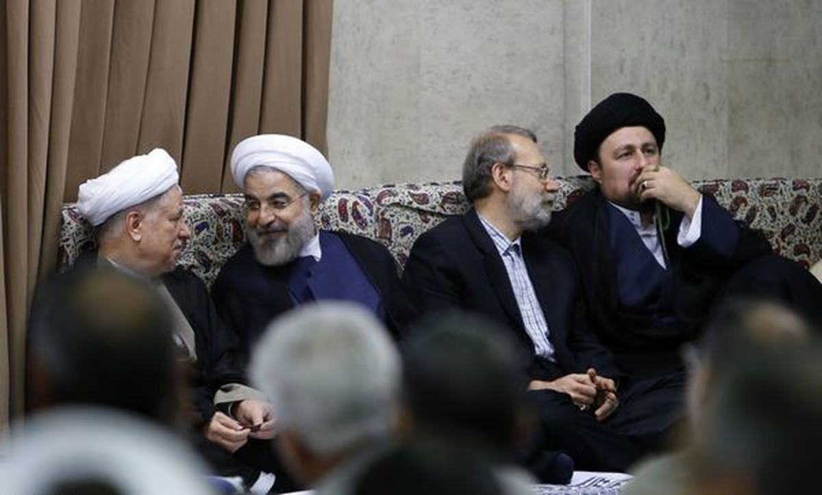 قدرت خانوادگی / با خانوادههایی آشنا شوید که همه با هم سر سفره انقلاب نشستهاند / از وزیر و وکیل تا رئیس و مدیر، همه با یک فامیل