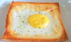یک مدل جالب تخم مرغ نیمرو
