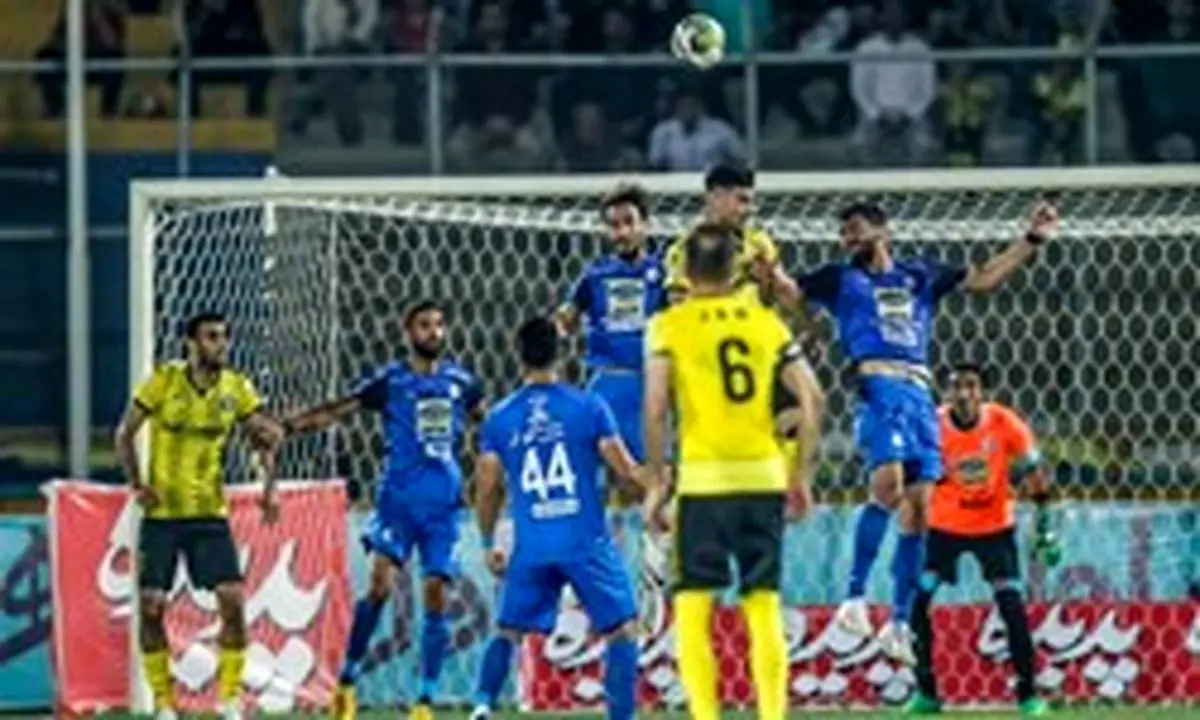 استقلال جانشین پرسپولیس می‌شود یا فولاد صدرنشین؟