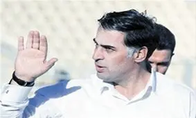 ذوب‌آهن شانس آورد می‌تی کومان داور دربی اصفهان بود!