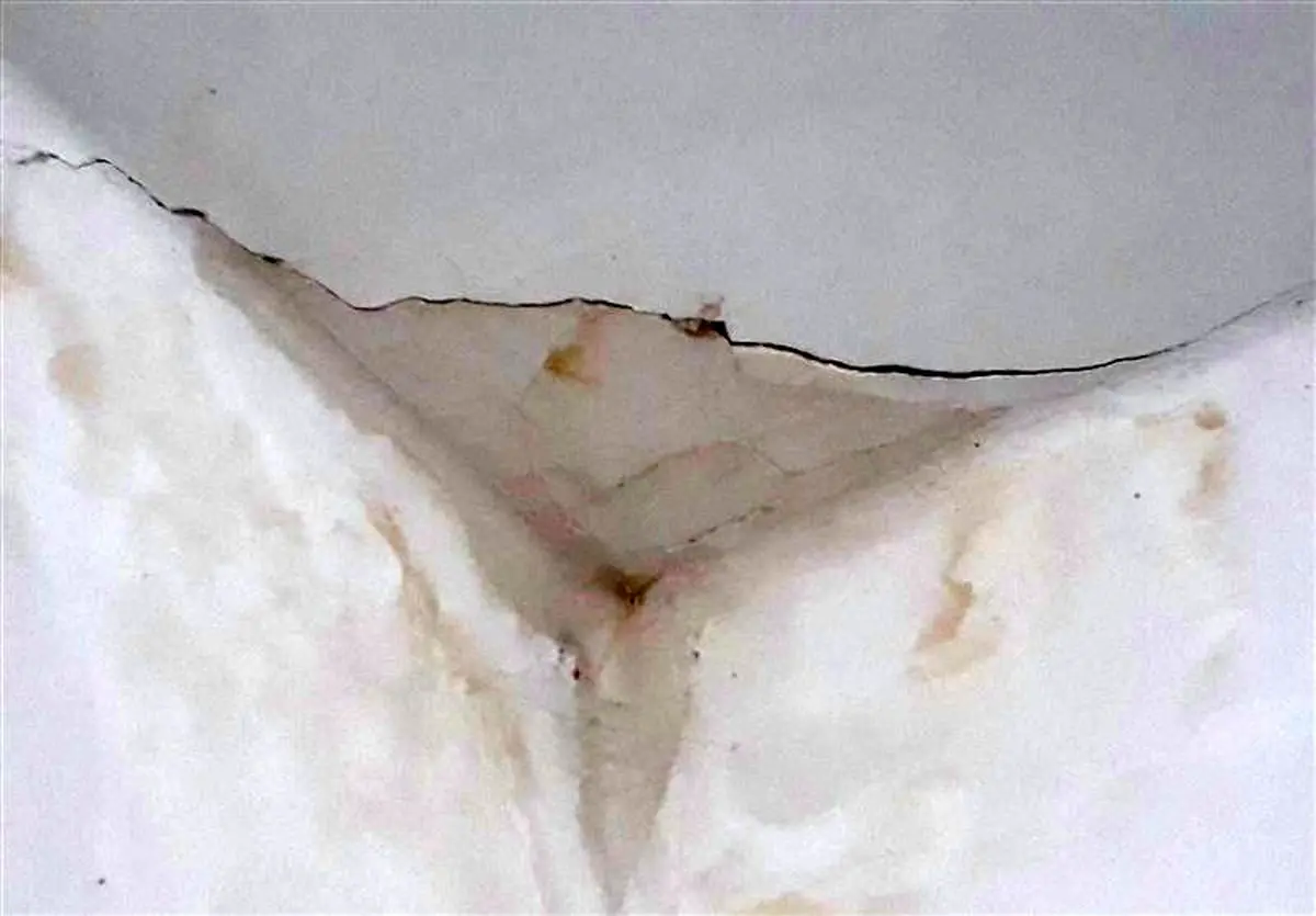 زلزله به برخی منازل روستاییان سنخواست خسارت زد