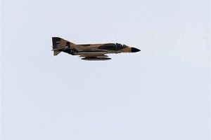 نخستین هواپیمای جنگنده ایرانی با نام «کوثر» رونمایی شد