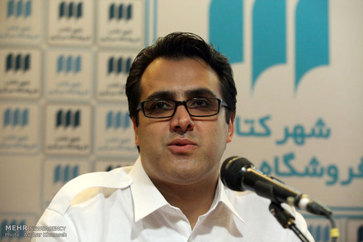 مخاطب خودش دنبال موسیقی نازل است/ کاری از دست دولت برنمیآید