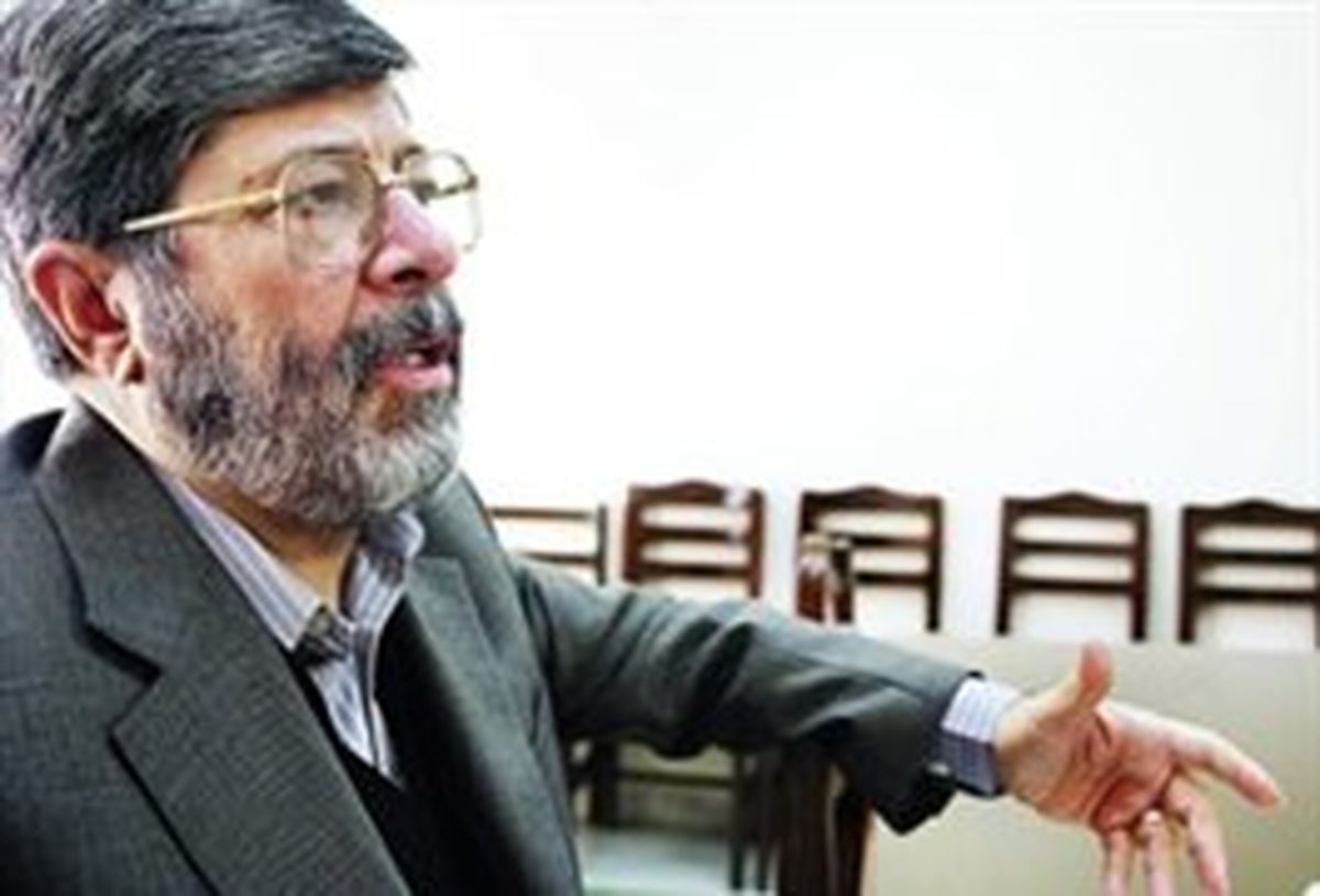 روایتی از حمایت امام و رهبری از دولتها/بعد از خانه نشینی احمدی نژاد رهبری فرمودند اتفاقی نیفتاده