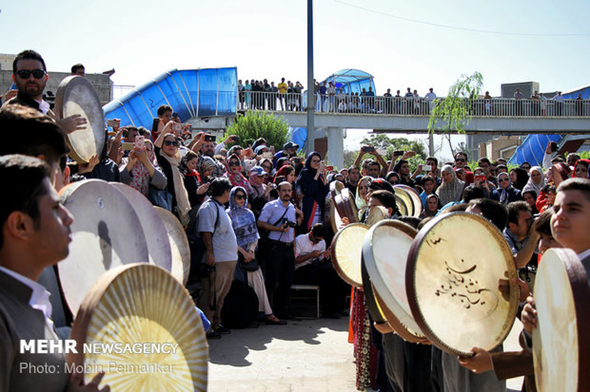 آغاز هشتمین جشنواره بین المللی دف نوای رحمت/رقابت ۲۵۰ دف نواز