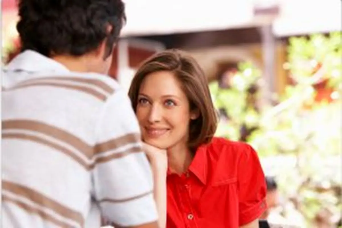 دختران با این کارها علاقه مندی خود را نشان می دهند