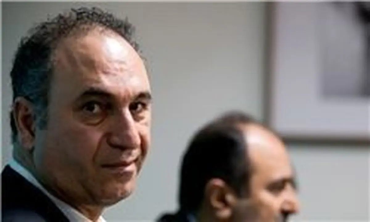 حمید فرخ نژاد در اتاق عمل +عکس