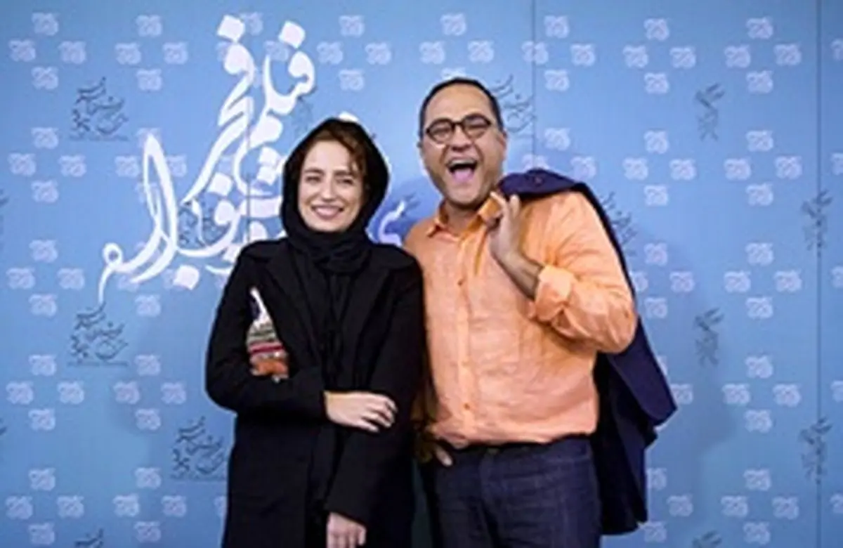 رامبد جوان و نگار جواهریان کنار مهران مدیری پشت صحنه کنسرت/ عکس