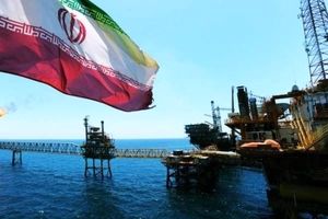 "هند" خواهان تداوم واردات نفت از ایران علی رغم تحریمهای آمریکا است
