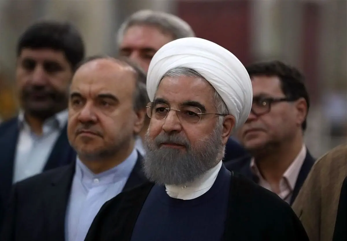 تجدید میثاق رئیس‌جمهور و هیئت دولت با امام‌خمینی(ره) در هفته دولت