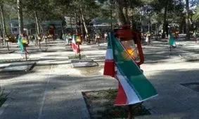 روایتی خواندنی از پویش جوانانی که سنگ مزار شهدا را صیقل می‌دهند