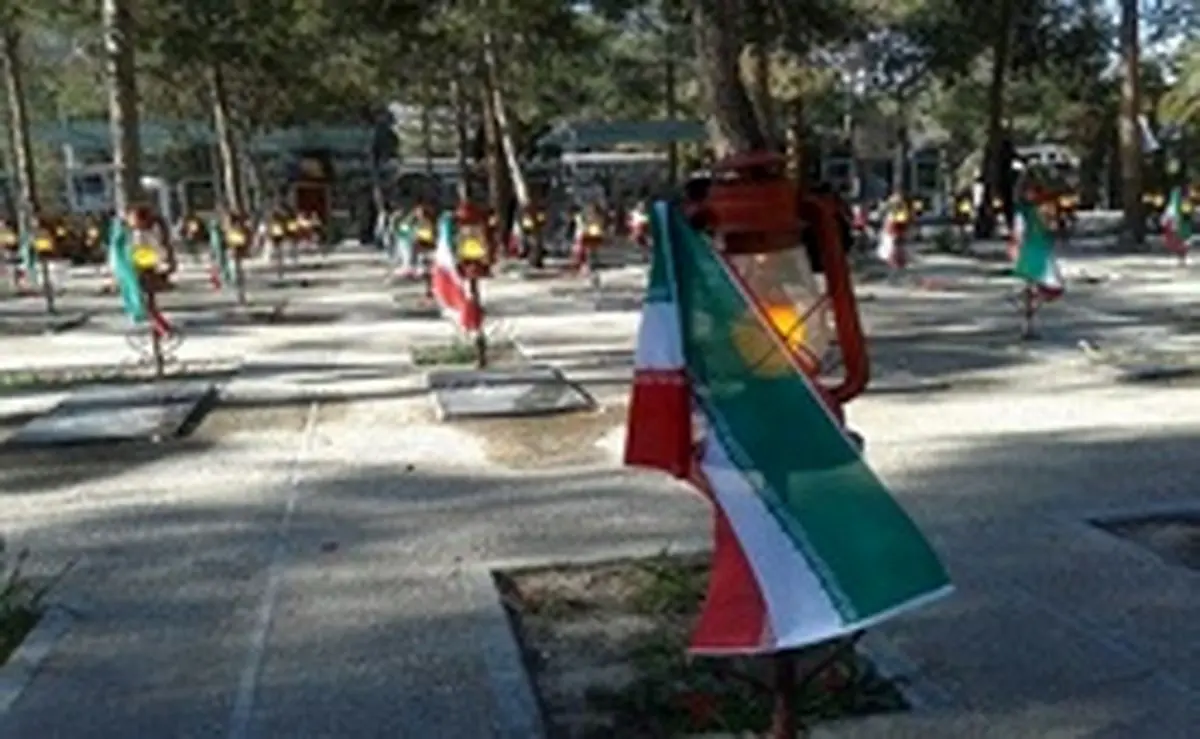 روایتی خواندنی از پویش جوانانی که سنگ مزار شهدا را صیقل می‌دهند