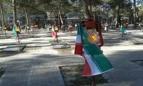 روایتی خواندنی از پویش جوانانی که سنگ مزار شهدا را صیقل می‌دهند