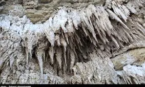 قندیل‌های نمکی منطقه "کاظیم خان داشی" دریاچه ارومیه به‌روایت تصویر‌