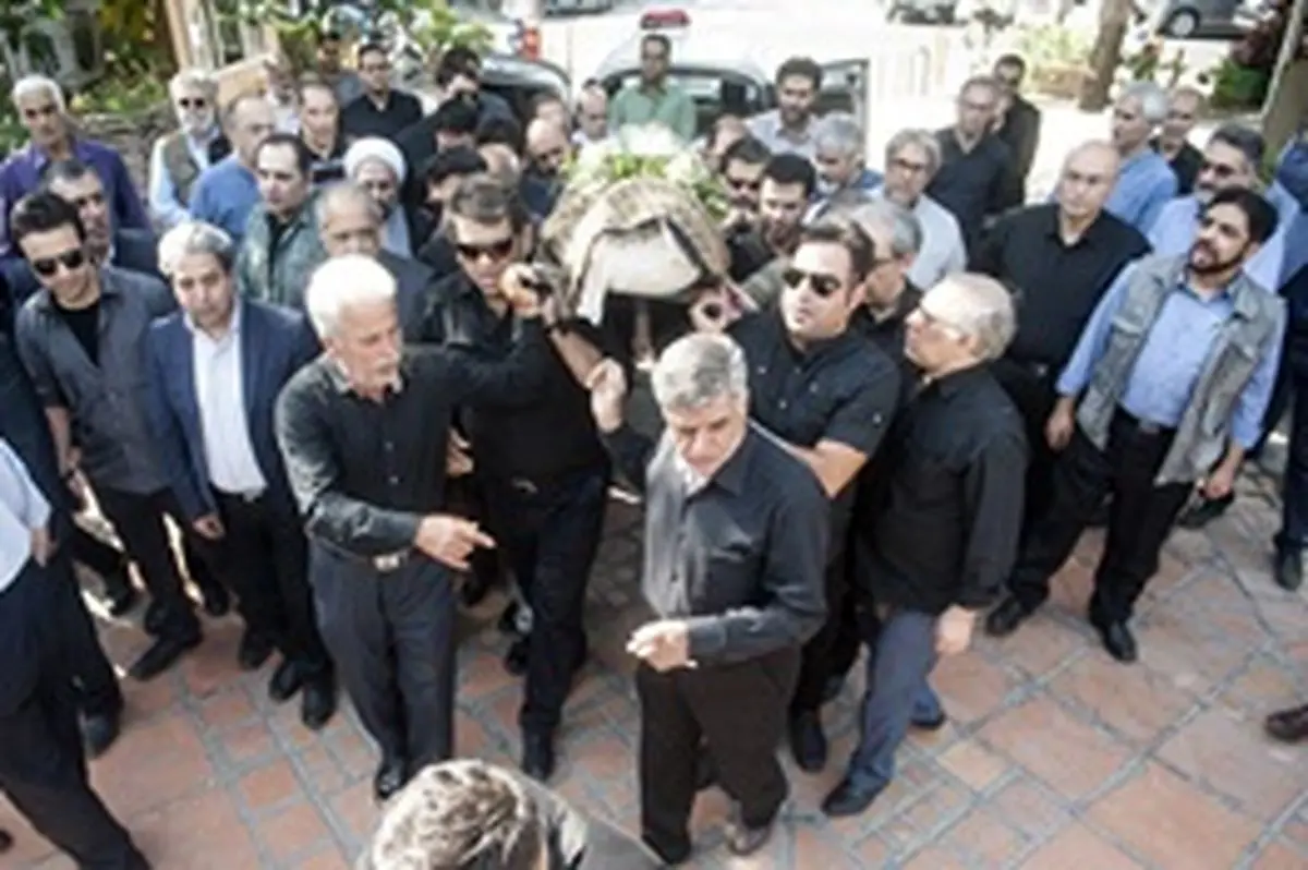 تشییع پیکر تصویرگر خاطره‌ساز نسل‌ها/ انتقاد از بی‌توجهی صداوسیما به هنرمندان