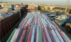 کشف 4 کانتینر پارچه قاچاق