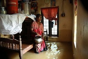 افزایش تلفات سیل در هند/۴۱۷ نفر کشته شده و هزاران خانه زیر آب رفت
