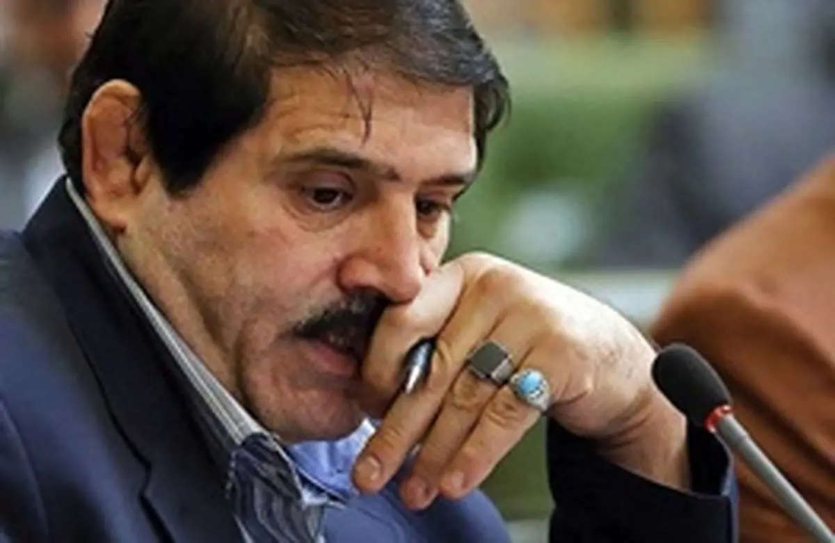 انتقاد تند عباس جدیدی از بازیگران سینما / این افراد بدون سناریو نمی‌توانند شاخ بز را جدا کنند