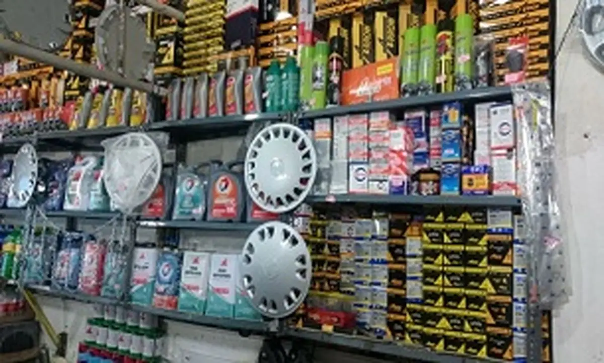 کشف انبار بزرگ دپو لوازم و قطعات خودرو در استان گلستان