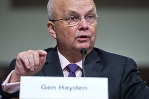 هایدن: به رغم اختلاف نظرها، مک‌کین هرگز به لغو مجوز امنیتی‌ام فکر نکرد