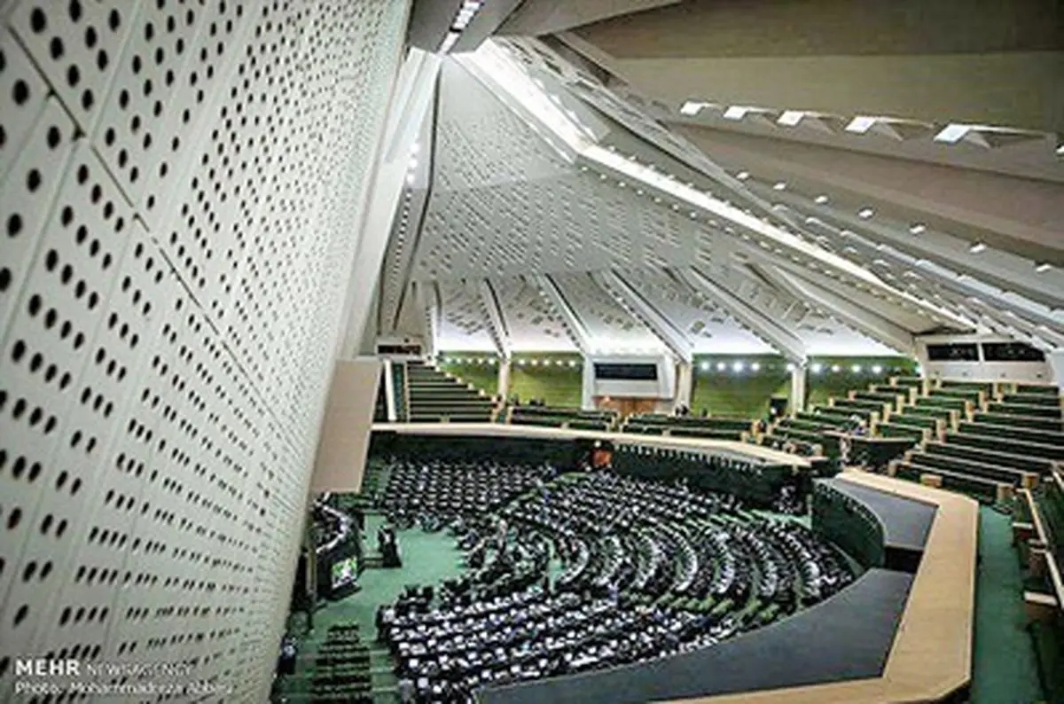 شما انسان متشخصی هستید اما باید خودتان استعفا می‌دادید/ چندصدهزار نفر به خاک سیاه نشسته‌اند