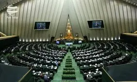  موافقان استیضاح در حال ایراد نطق / جهانگیری وارد صحن شد