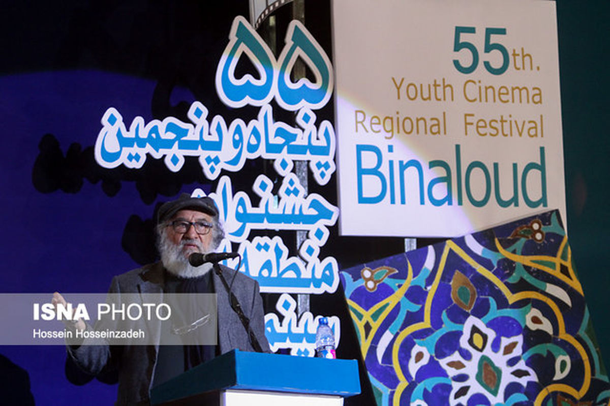 داریوش ارجمند: فیلمهای کیارستمی دنیا را تکان داد
