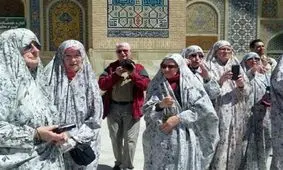 ۱۵ گردشگر پس از زیارت حرم کریمه اهل بیت(ع) مسلمان شدند