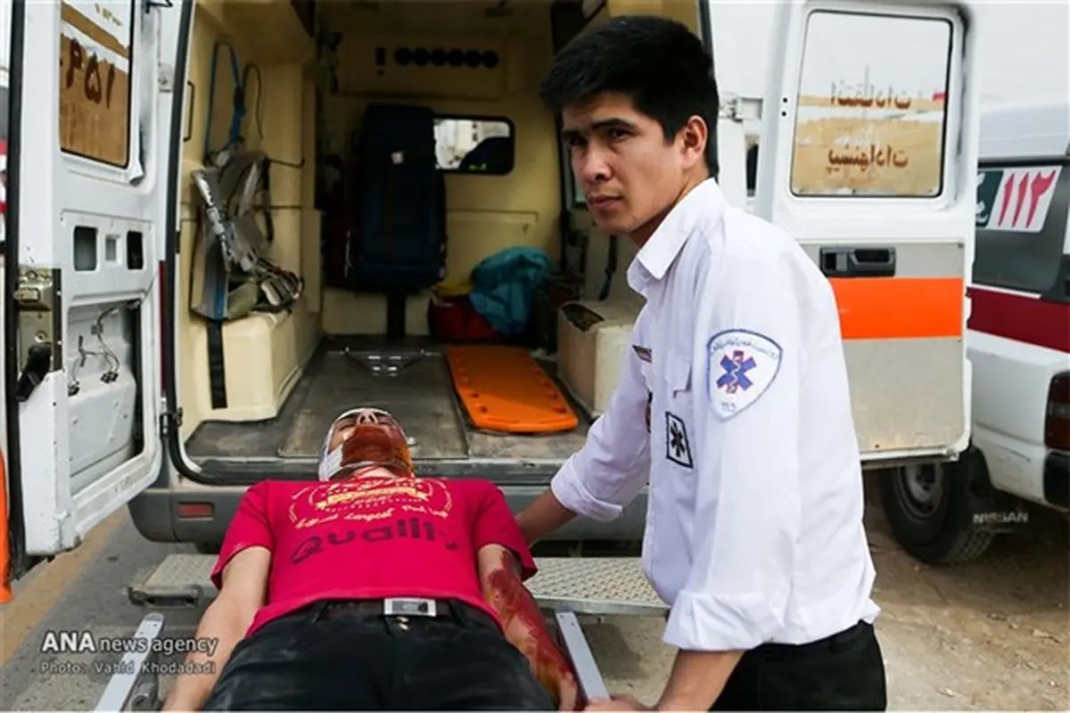 واژگونی پژو 8 مجروح برجای گذاشت.