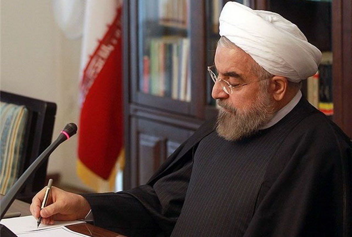 رحمتالله اکرمی سرپرست وزارت امور اقتصادی و دارایی شد