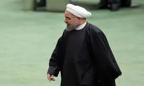 واکنش روحانی هنگام خروج از مجلس